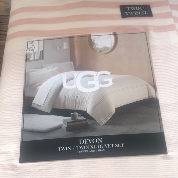 Perfect For Dorm Room-UGG Devon Duvet Set - Picture 1 of 6
